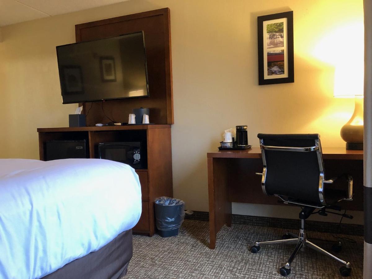 Wingate By Wyndham Grove City Extérieur photo